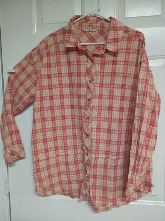 easel Tops - 🤠🌻easel Pink and Cream Plaid Long Sleeve Button-Up Shirt Size Large